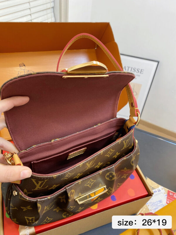 Modern Style Trendy Bag L5340