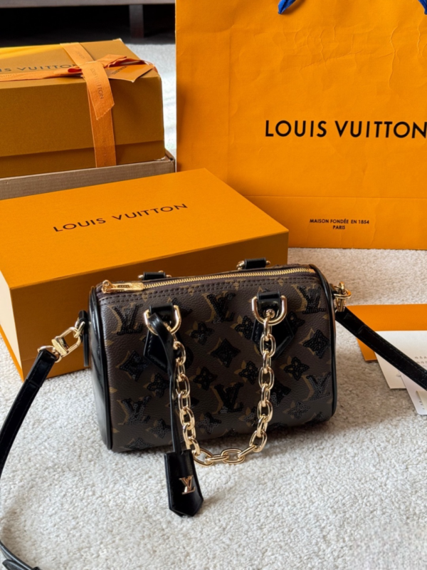 Modern Style Trendy Bag L5338