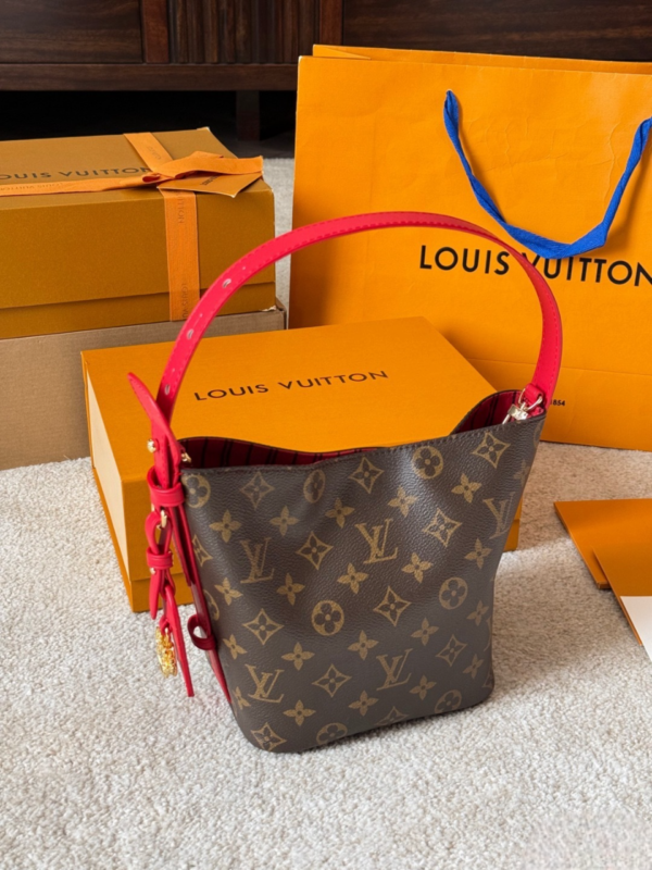 Modern Style Trendy Bag L5336