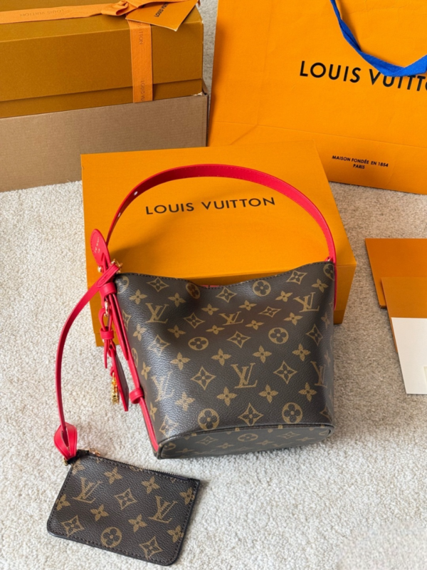 Modern Style Trendy Bag L5336