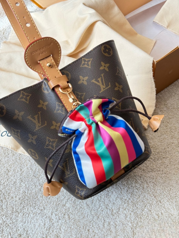 Modern Style Trendy Bag L5330