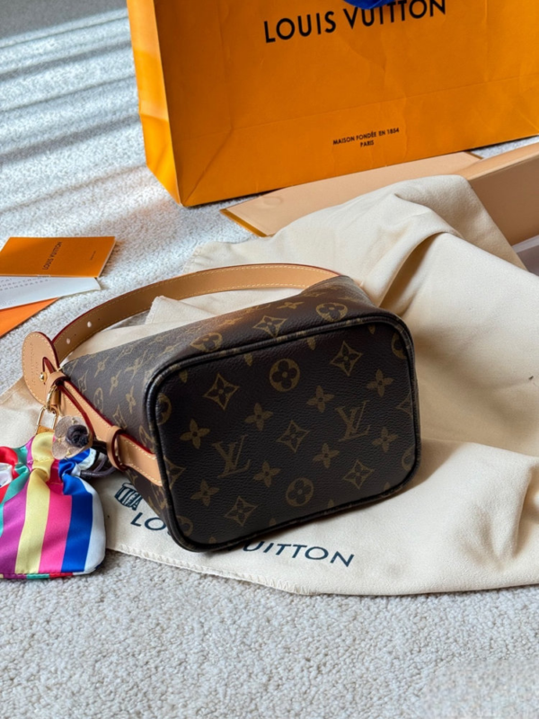 Modern Style Trendy Bag L5330