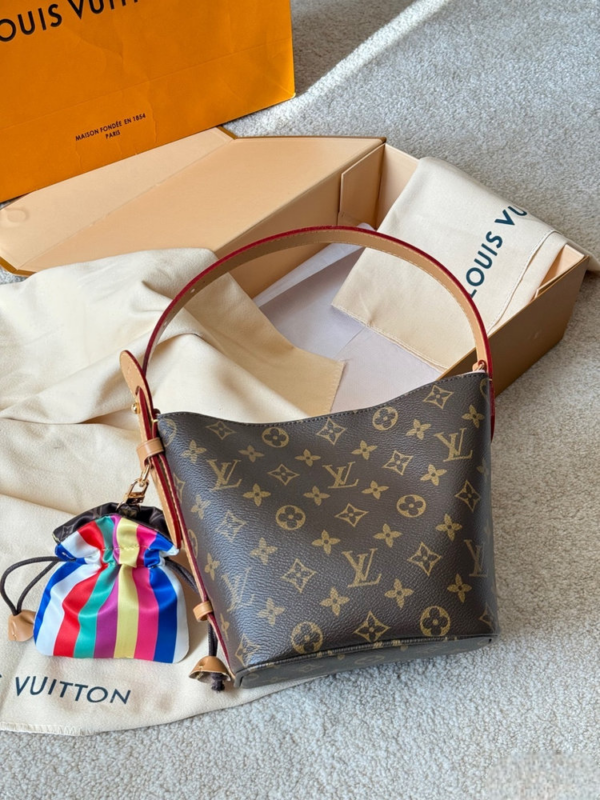Modern Style Trendy Bag L5330