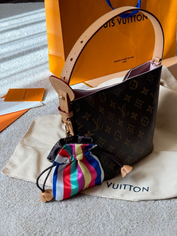 Modern Style Trendy Bag L5330