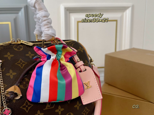 Modern Style Trendy Bag L5329