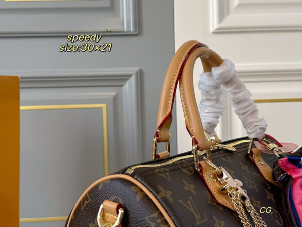 Modern Style Trendy Bag L5329