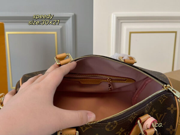 Modern Style Trendy Bag L5329