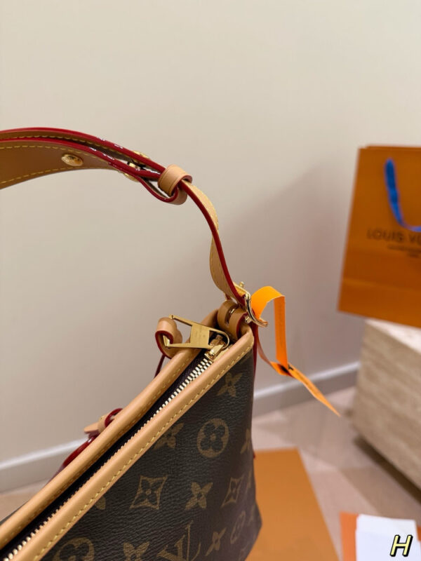 Modern Style Trendy Bag L5328