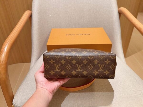 Modern Style Trendy Bag L5326