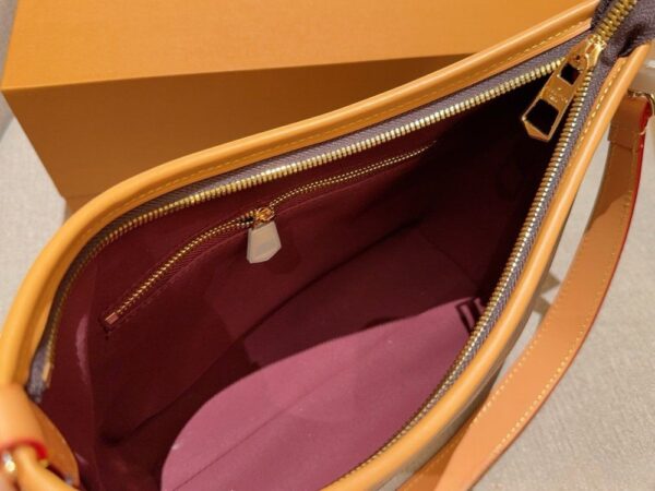 Modern Style Trendy Bag L5326