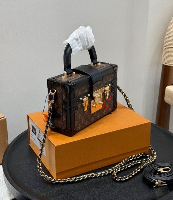 Modern Style Trendy Bag L5325