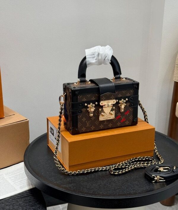 Modern Style Trendy Bag L5325