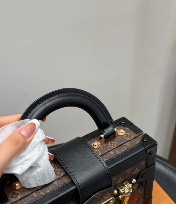 Modern Style Trendy Bag L5325