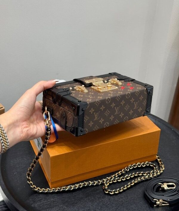 Modern Style Trendy Bag L5325