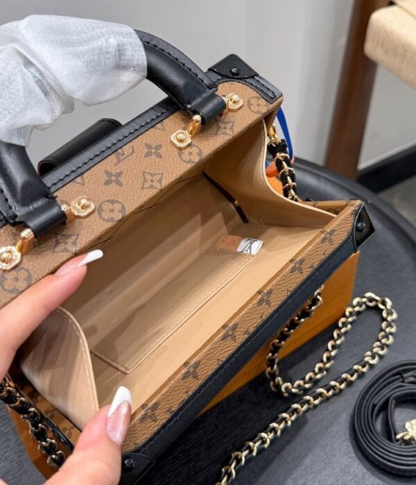 Modern Style Trendy Bag L5325