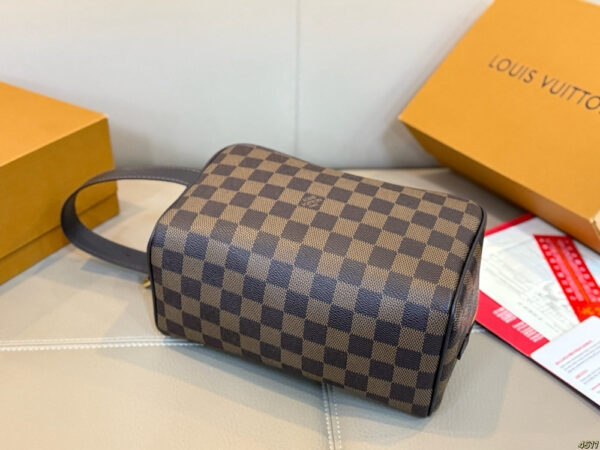 Modern Style Trendy Bag L5320