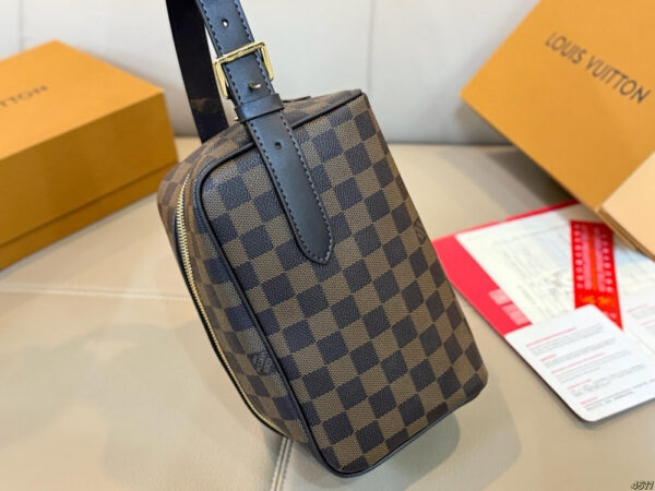Modern Style Trendy Bag L5320