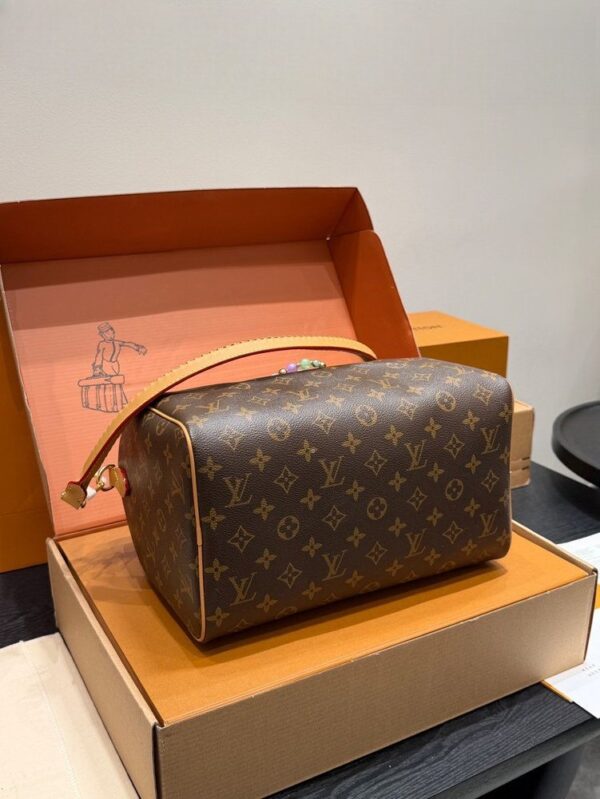 Modern Style Trendy Bag L5315