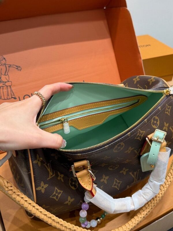 Modern Style Trendy Bag L5315