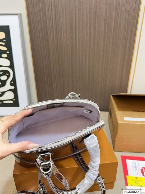 Modern Style Trendy Bag L5312