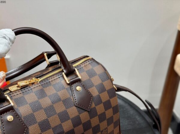 Modern Style Trendy Bag L5310