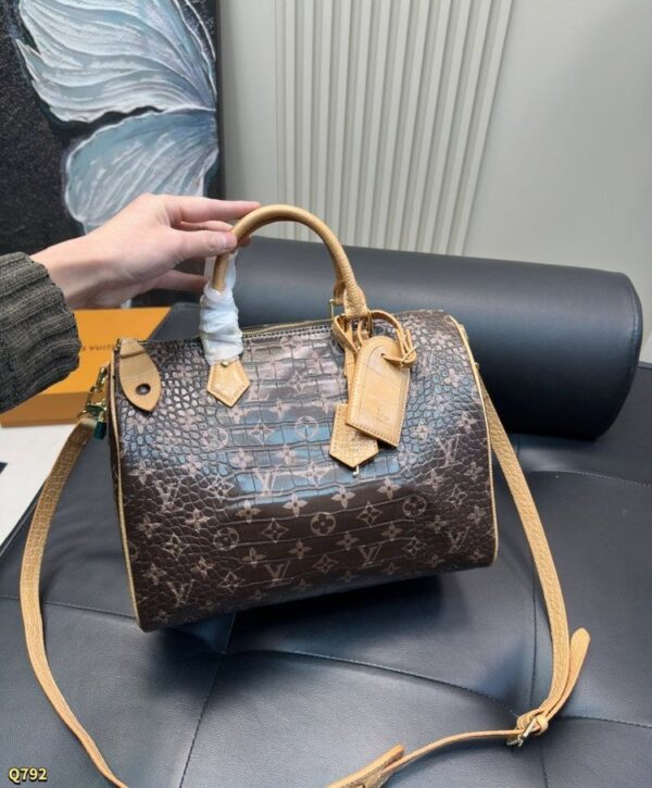 Modern Style Trendy Bag L5307