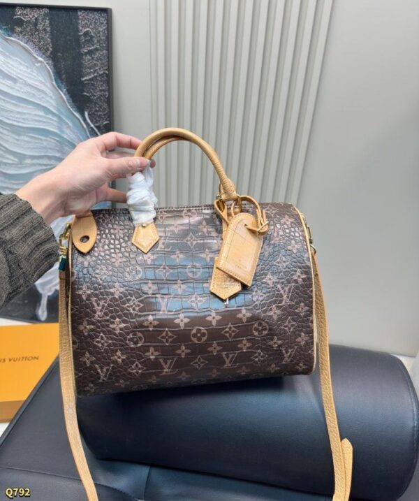 Modern Style Trendy Bag L5307