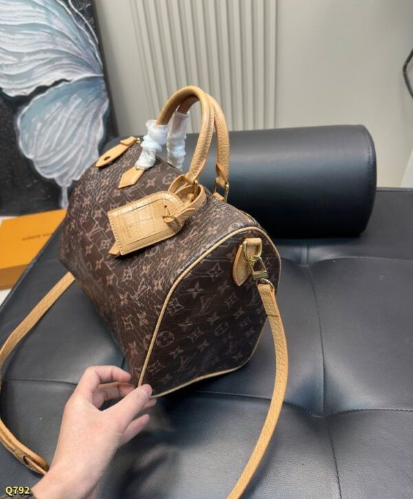 Modern Style Trendy Bag L5307