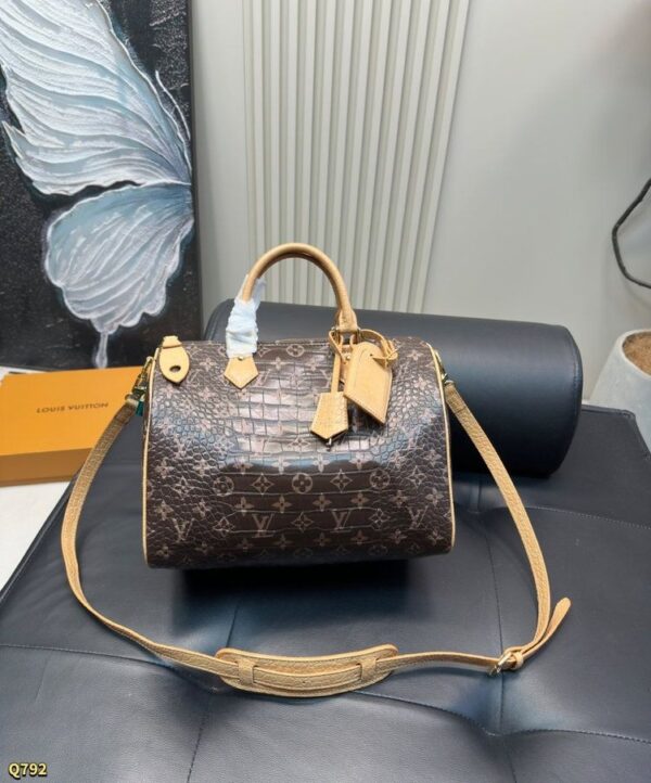 Modern Style Trendy Bag L5307
