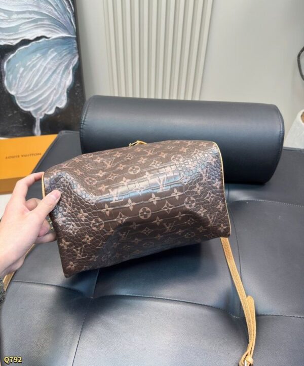 Modern Style Trendy Bag L5307