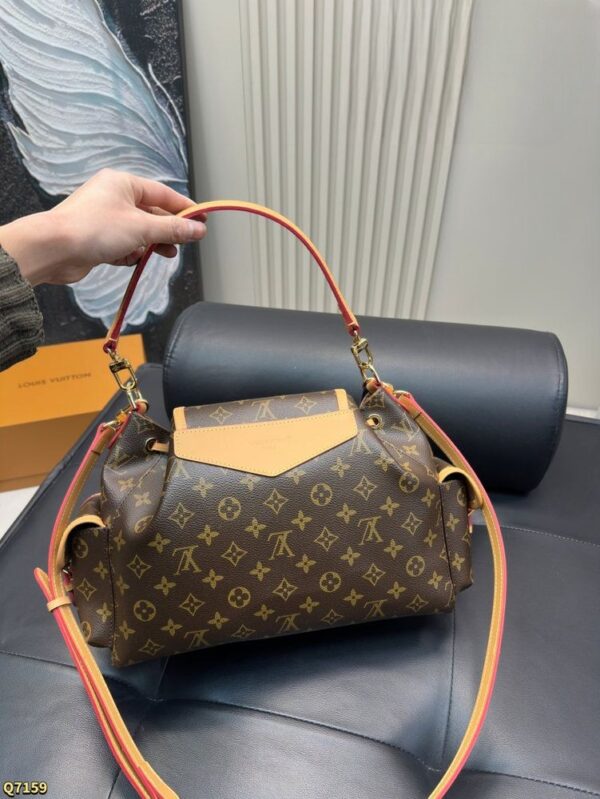 Modern Style Trendy Bag L5305