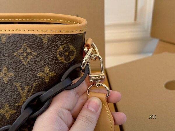 Modern Style Trendy Bag L5297