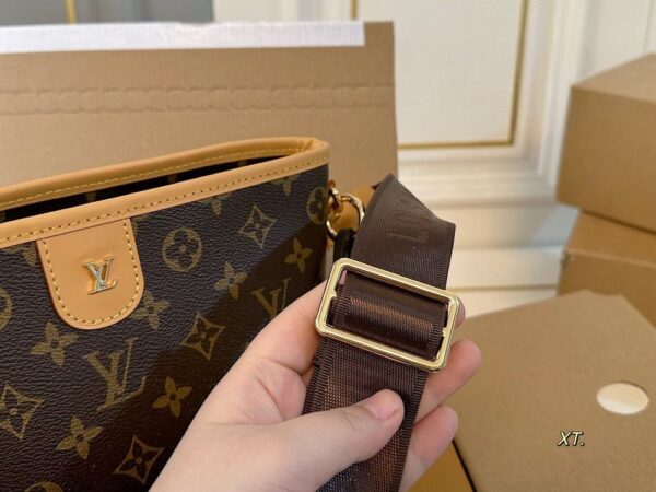 Modern Style Trendy Bag L5297