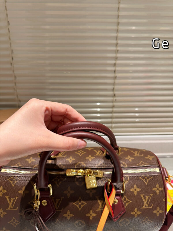 Modern Style Trendy Bag L5316