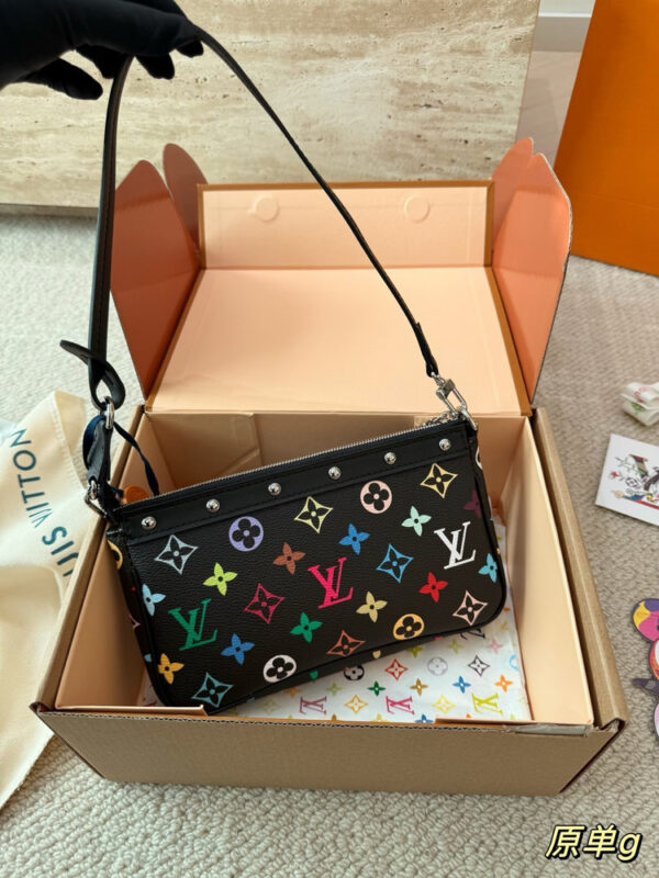 Modern Style Trendy Bag L5301