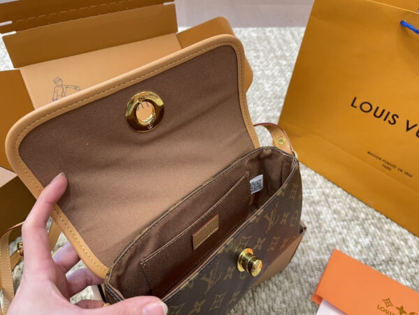 Modern Style Trendy Bag L5282