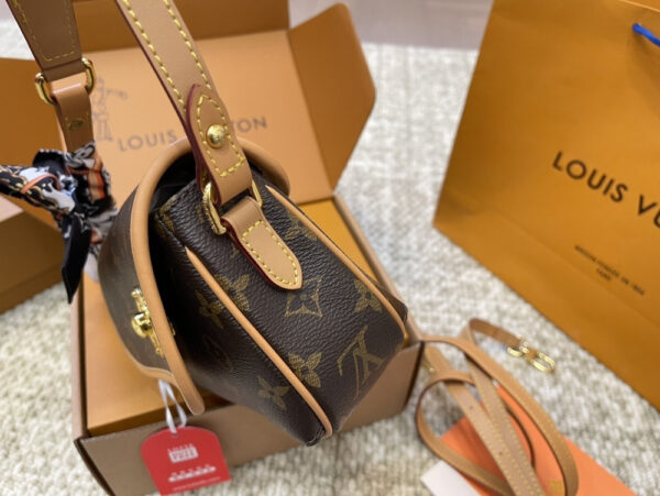 Modern Style Trendy Bag L5282