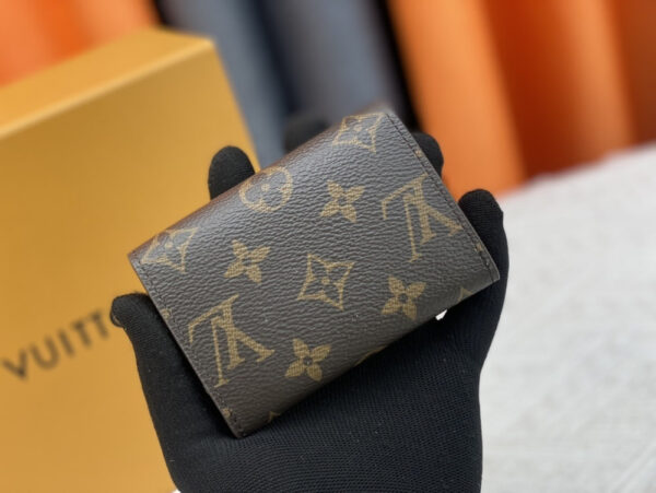 Modern Style Trendy Wallet 301
