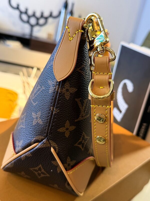 Modern Style Trendy Bag L310