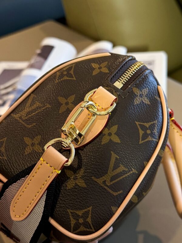Modern Style Trendy Bag L309