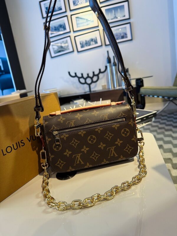 Modern Style Trendy Bag L307