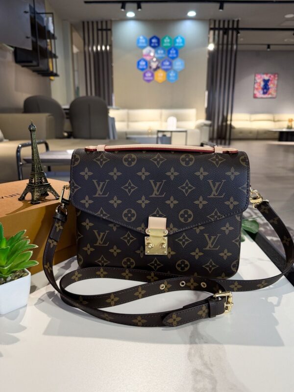 Modern Style Trendy Bag L306