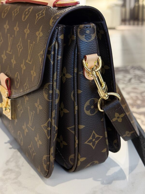Modern Style Trendy Bag L306