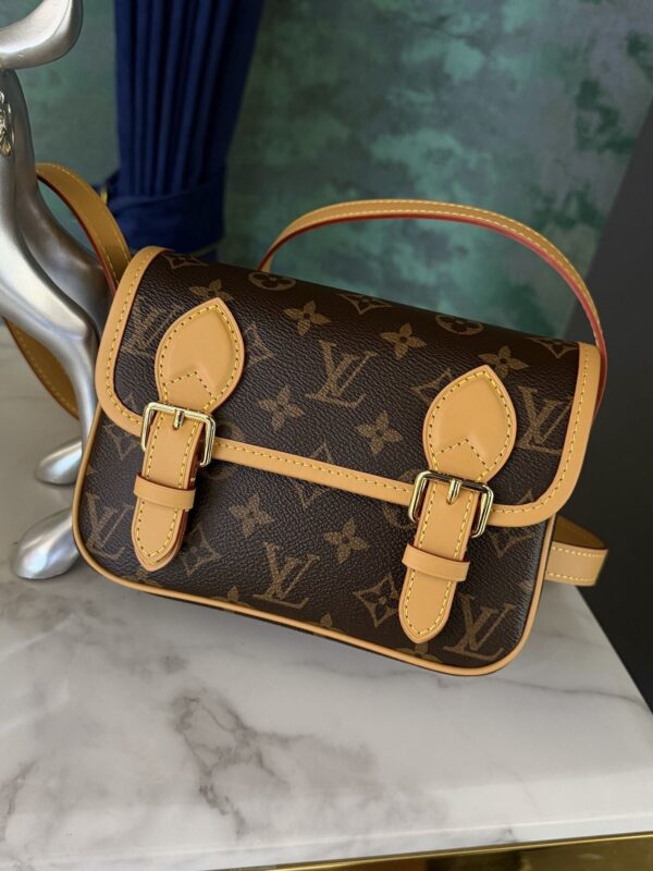 Modern Style Trendy Bag L305