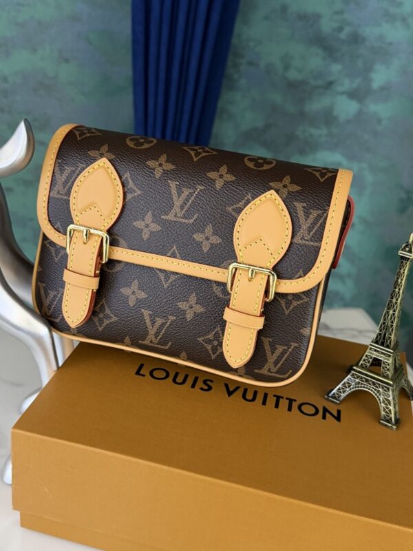 Modern Style Trendy Bag L305