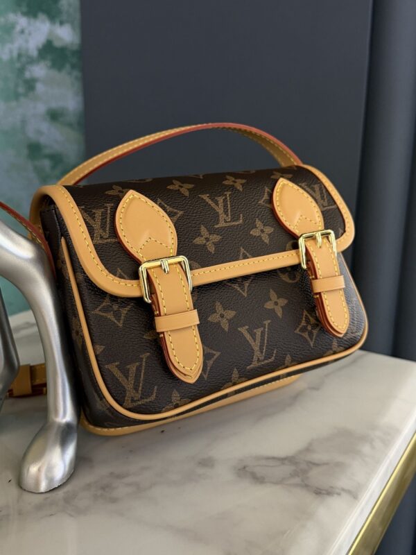 Modern Style Trendy Bag L305