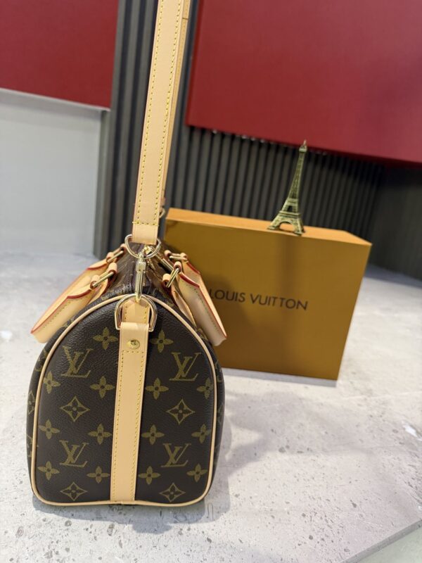 Modern Style Trendy Bag L303