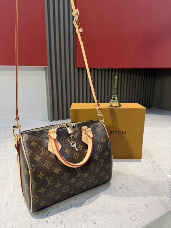 Modern Style Trendy Bag L303