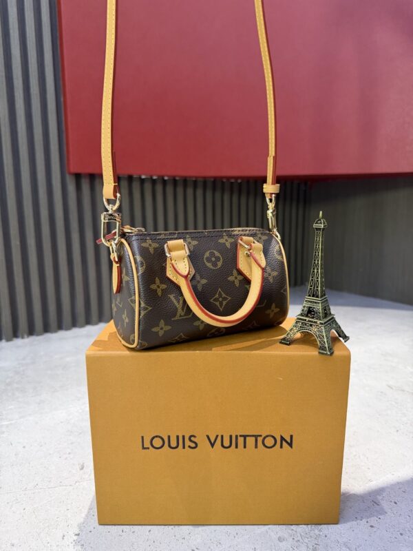 Modern Style Trendy Bag L302