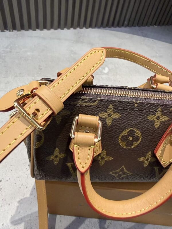 Modern Style Trendy Bag L302